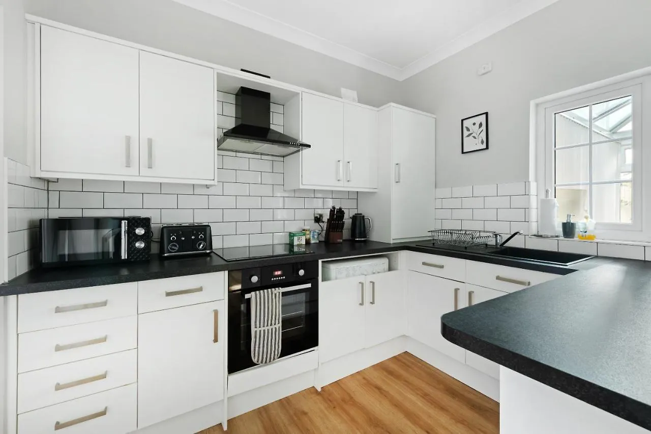 Spacious 2 Bedroom Apartment In Park Estate Nottingham